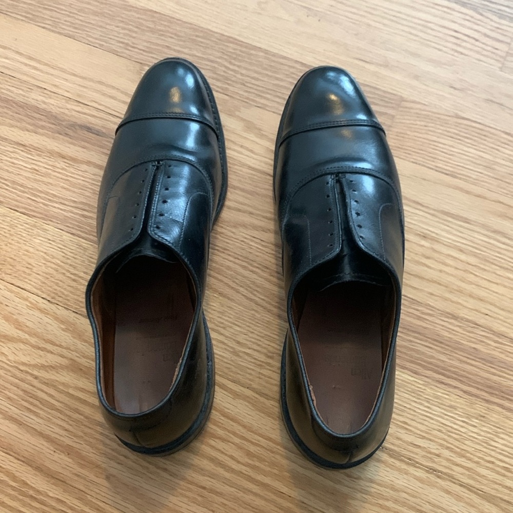 Men’s Allen Edmonds dress shoes size 11.5 barely worn